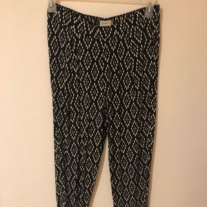 ⭐️Abercrombie Loose Printed Trousers